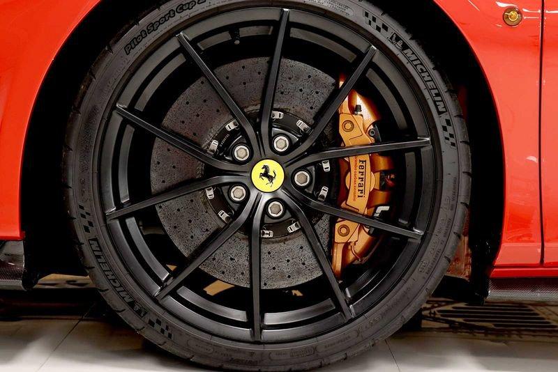 Ferrari 488 488 Pista