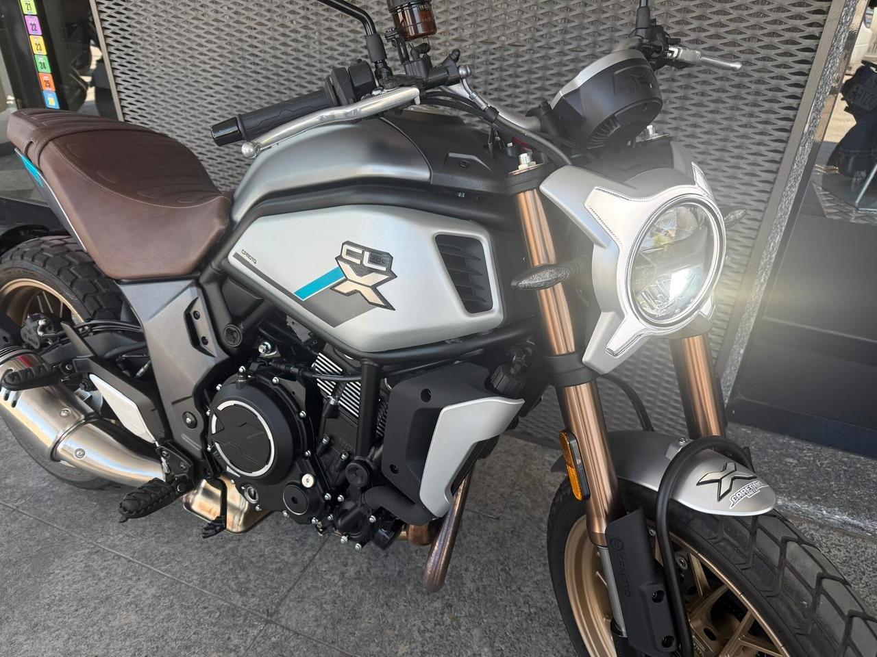 Cf Moto 700CL-X