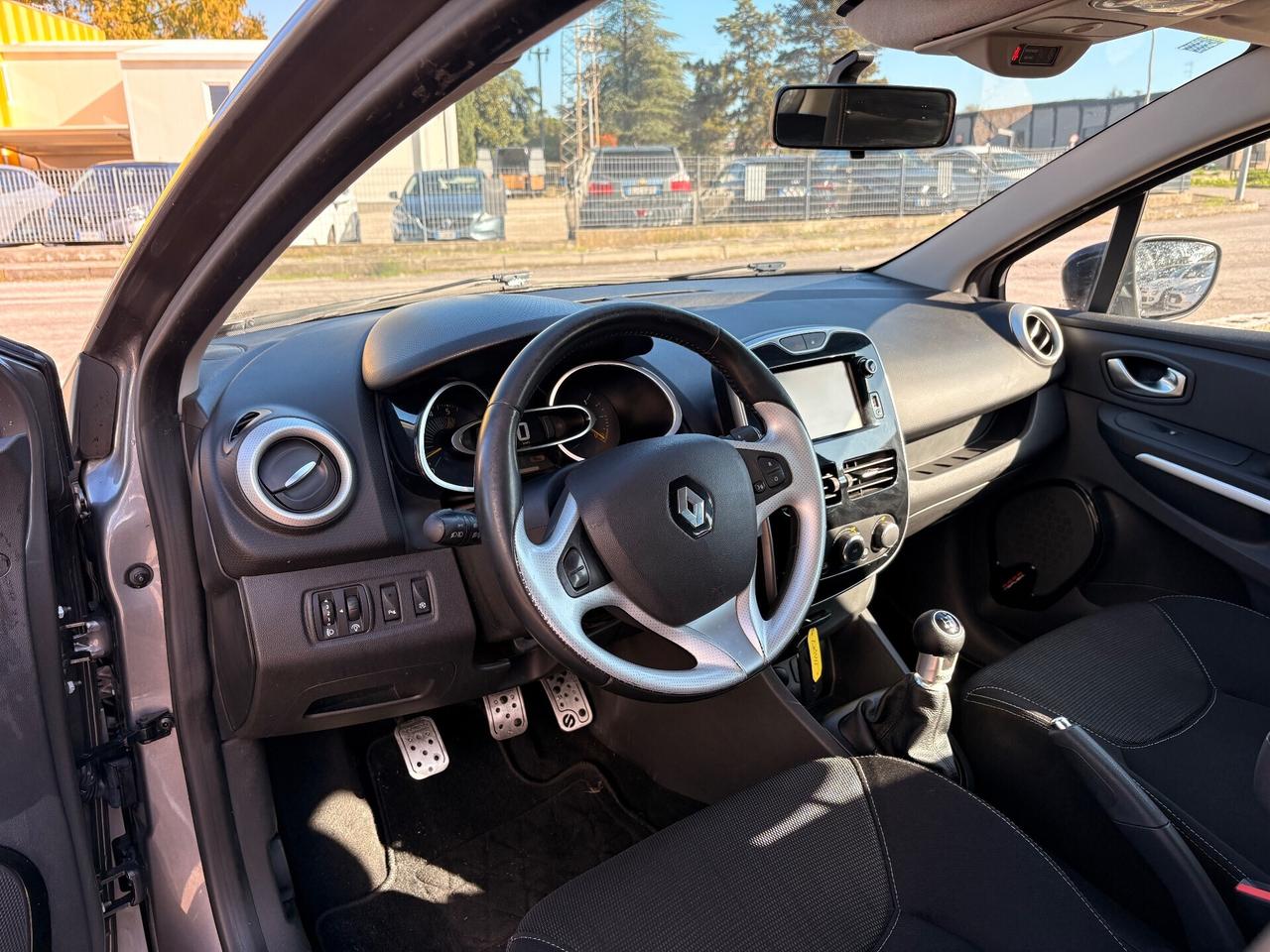 Renault Clio dCi 8V 75 CV Start&Stop 5 porte Energy Duel