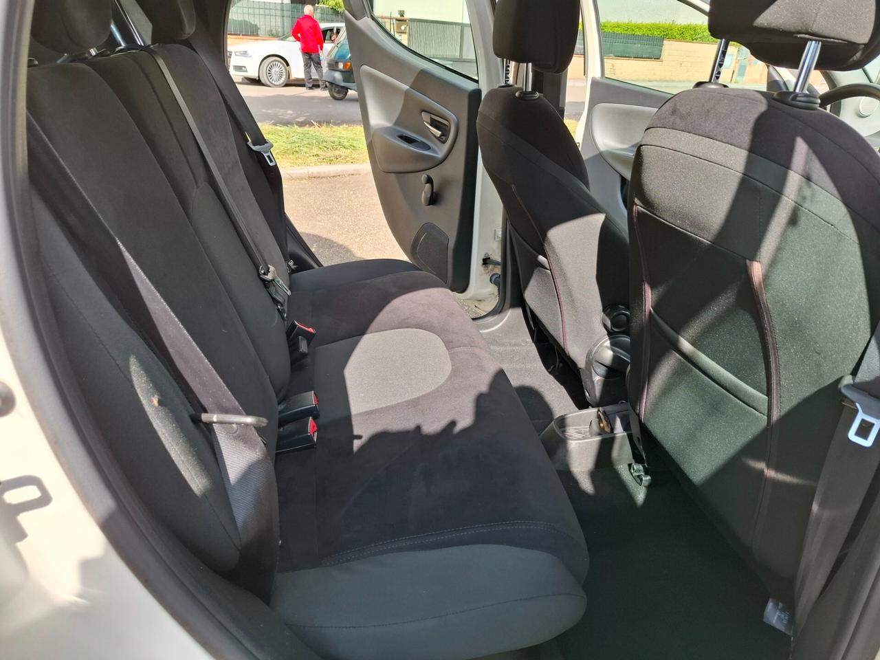 Lancia Ypsilon 1.2 69 CV 5 porte GPL Ecochic Gold