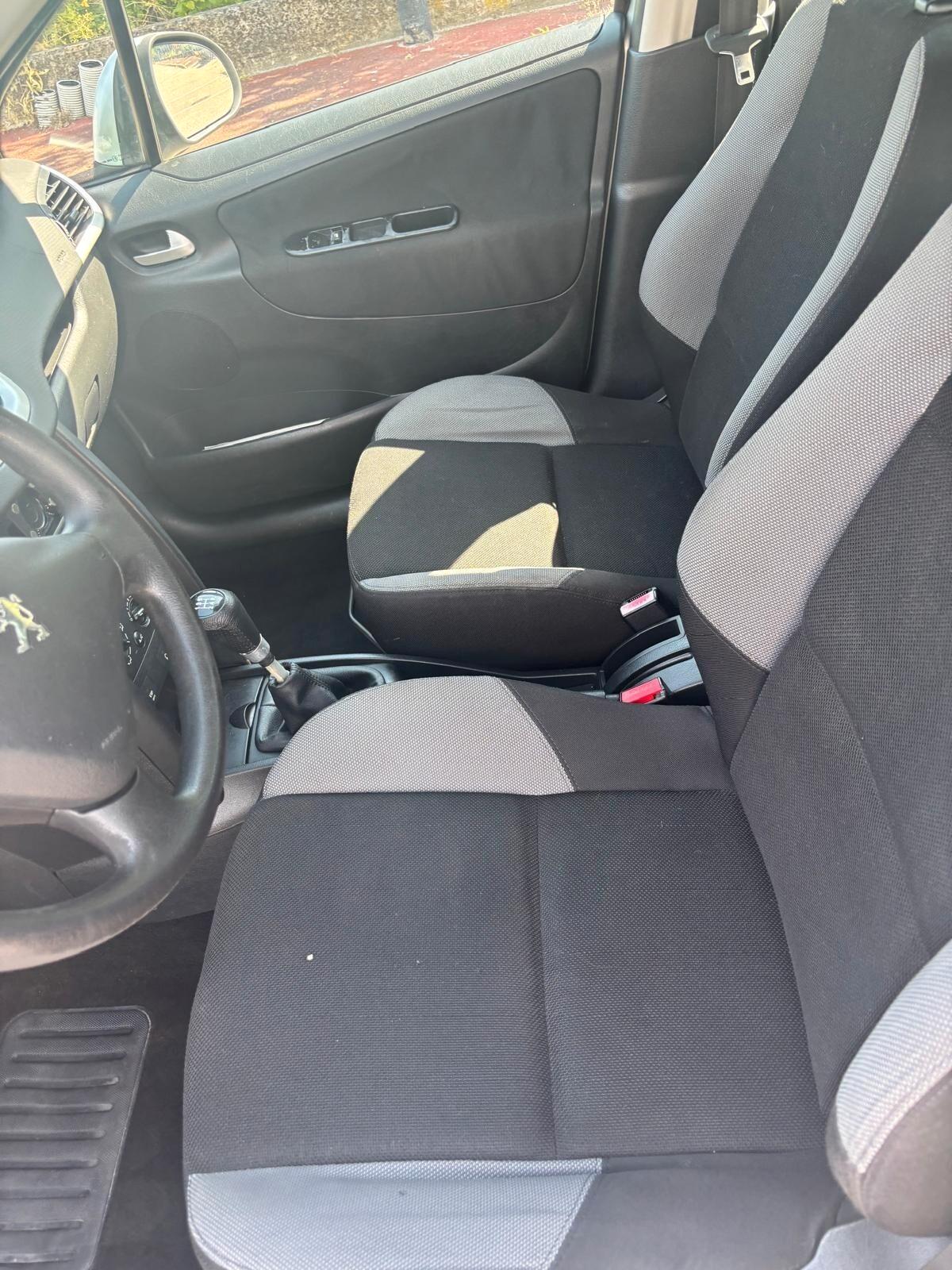 Peugeot 207 1.4 VTi 95CV SW XS Ciel