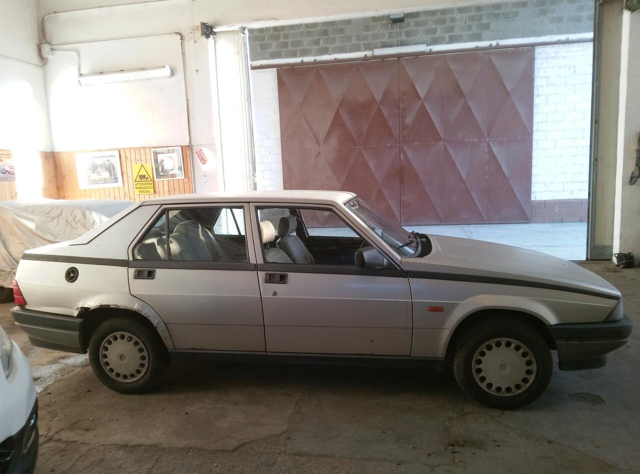 Alfa Romeo 75 1.6 Aria condizionata