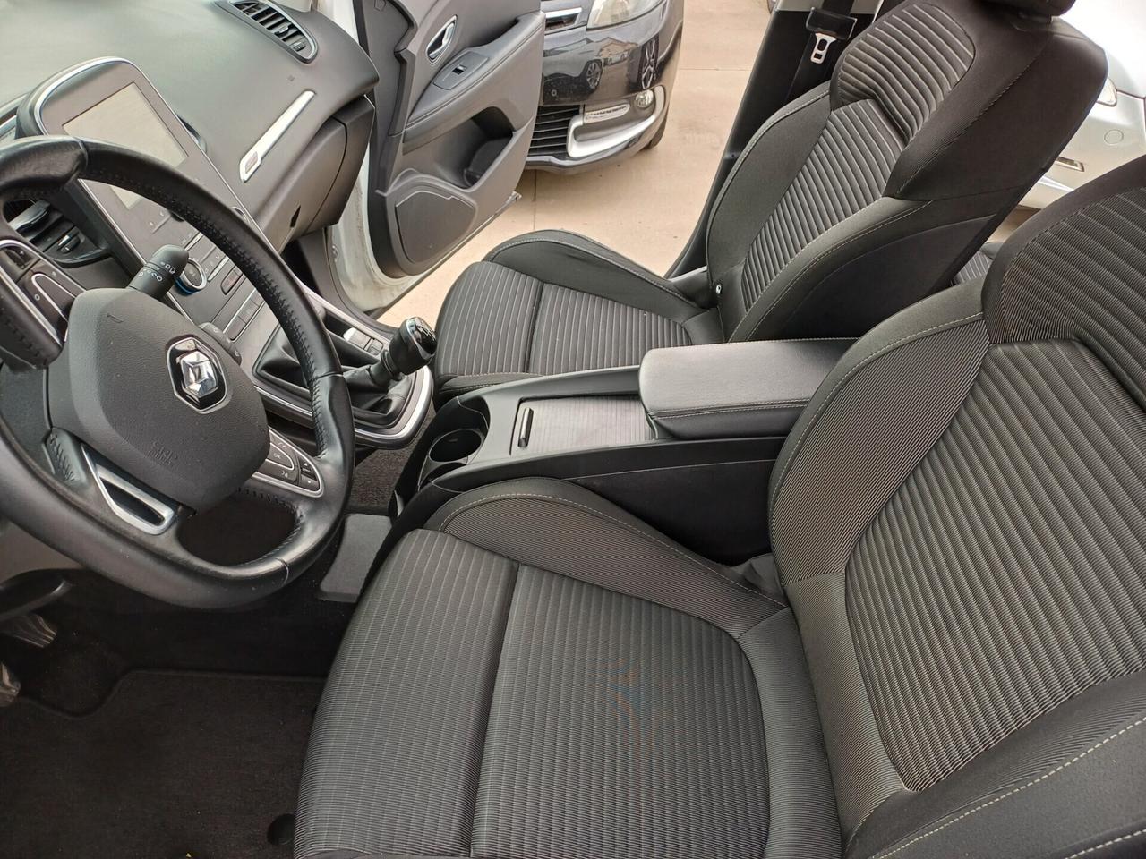 Renault Scenic Scénic dCi 8V 110 CV EDC Energy Intens