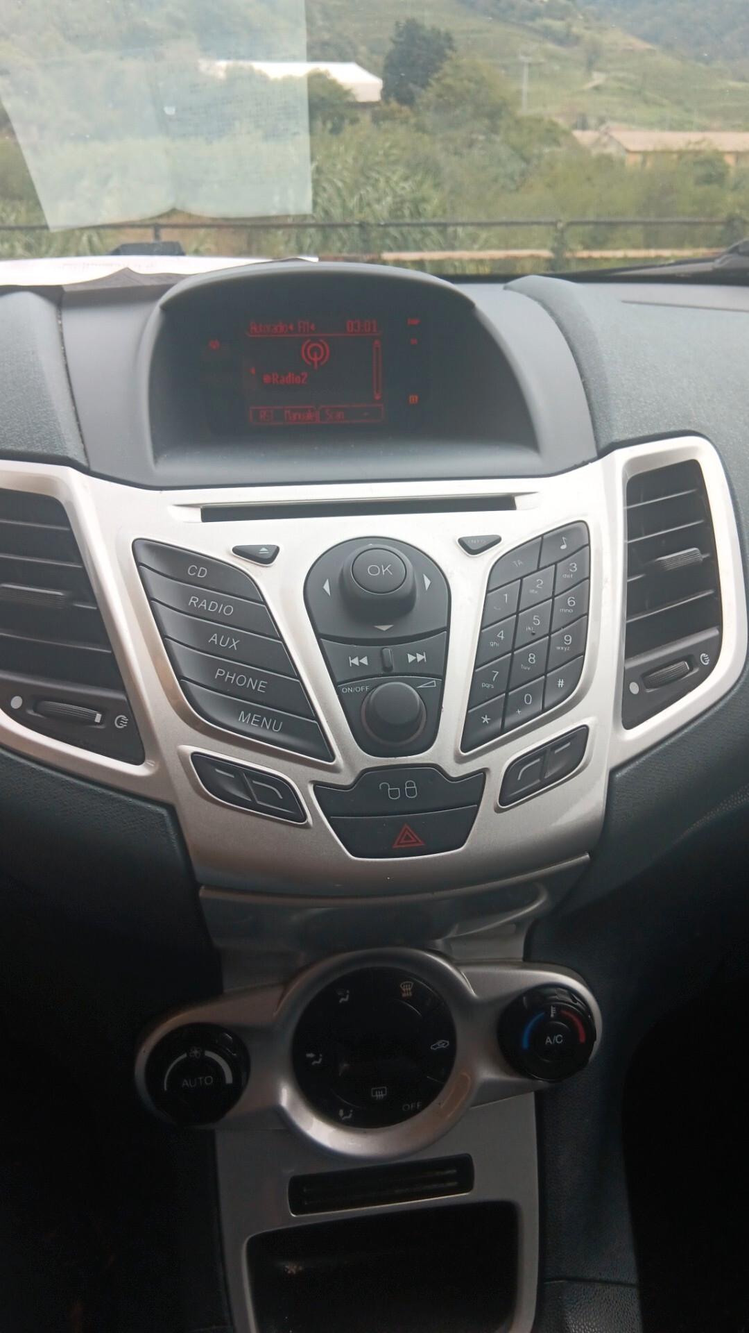 Ford Fiesta 1.2 82 CV 5 porte Titanium