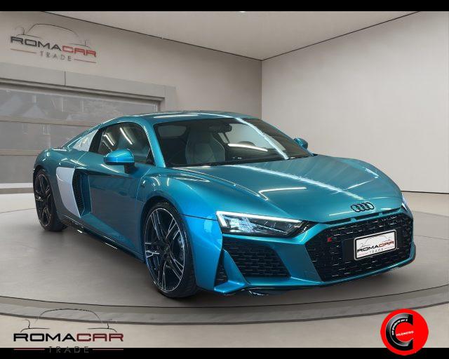 AUDI R8 Coupé V10 RWD S tronic performance