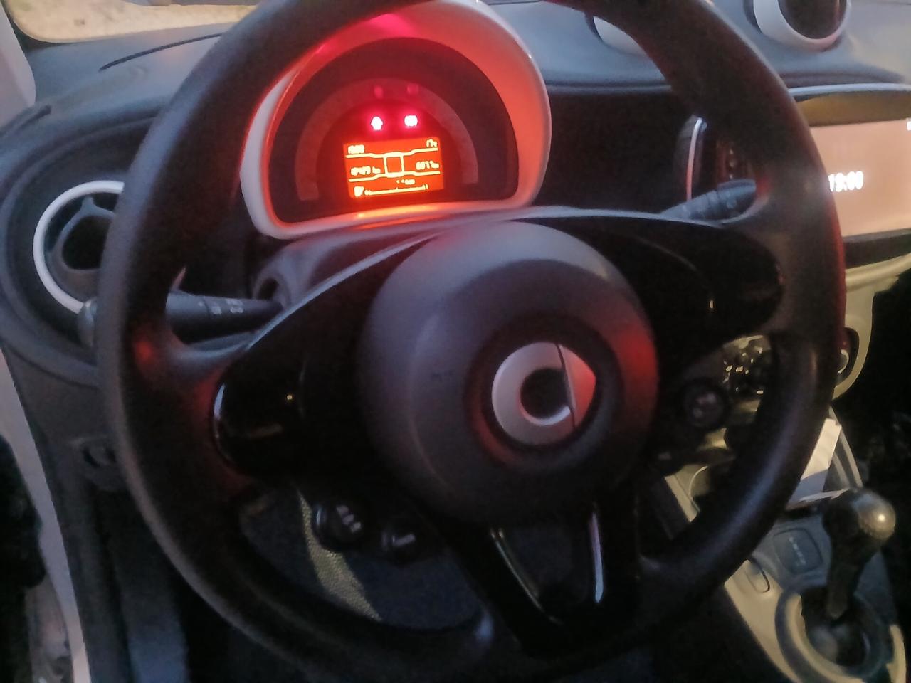 Smart ForTwo 70 1.0 Passion ***AUTOMATICA NAVIGATORE**IDONEA NEOPATENTATI