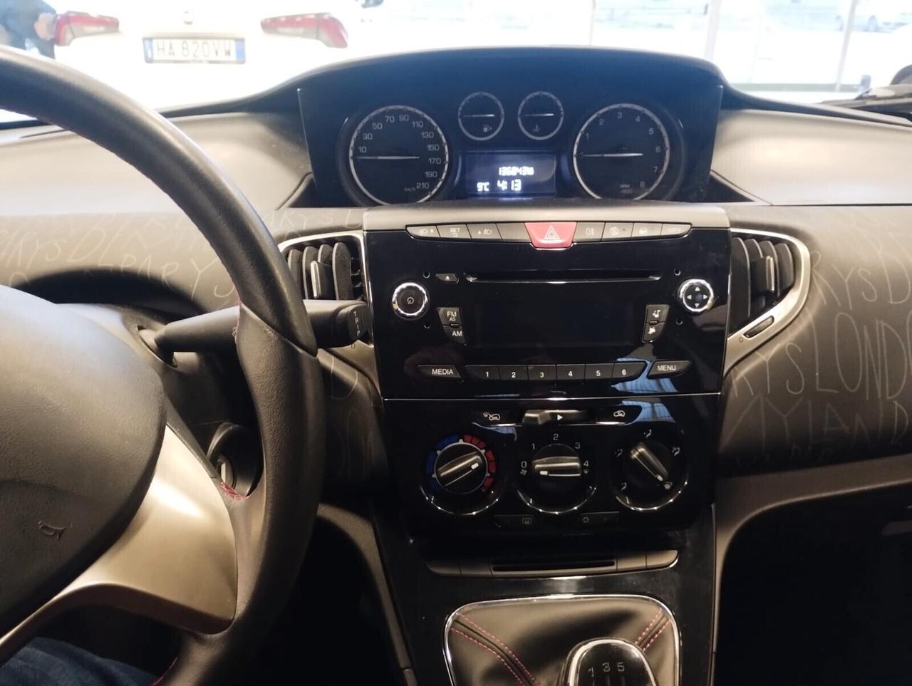 Lancia Ypsilon 1.2 69 CV 5 porte S&S Elefantino KM 136.000