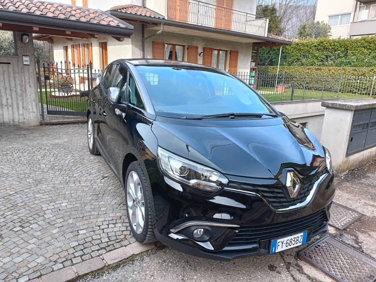 Renault Scenic PARI AL NUOVO - Km certificati