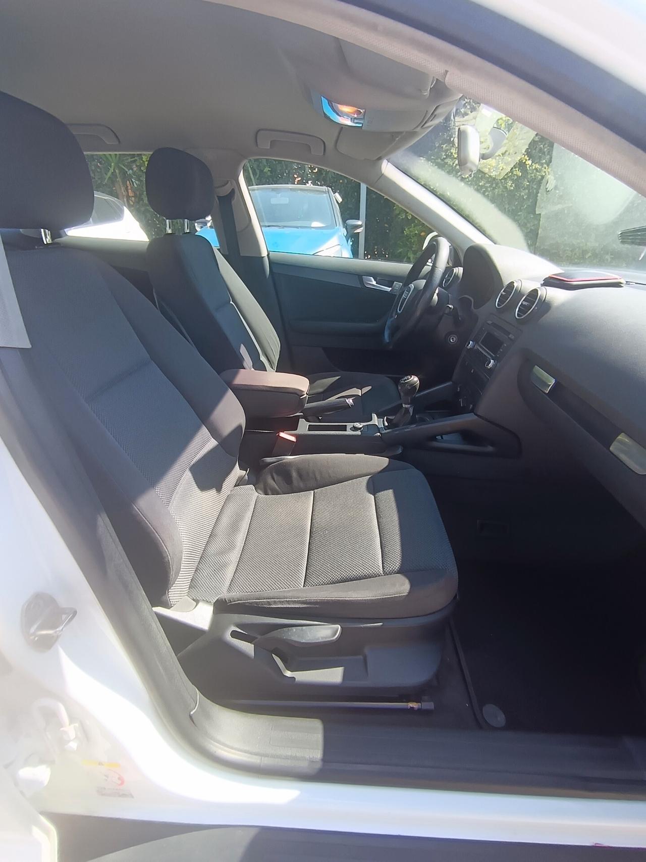 Audi A3 1.6 TDI 90 CV CR F.AP. Attraction