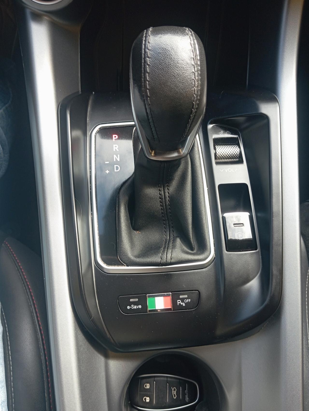 Alfa Romeo Tonale 1.3 280 CV PHEV AT6 Q4 Veloce