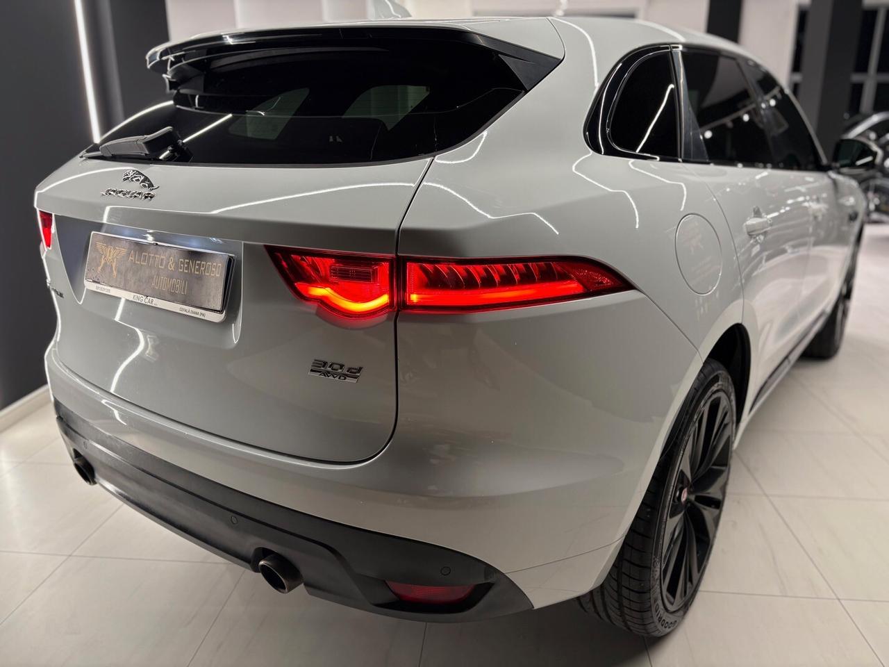 Jaguar F-Pace 3.0 D V6 300 CV AWD aut R-Sport