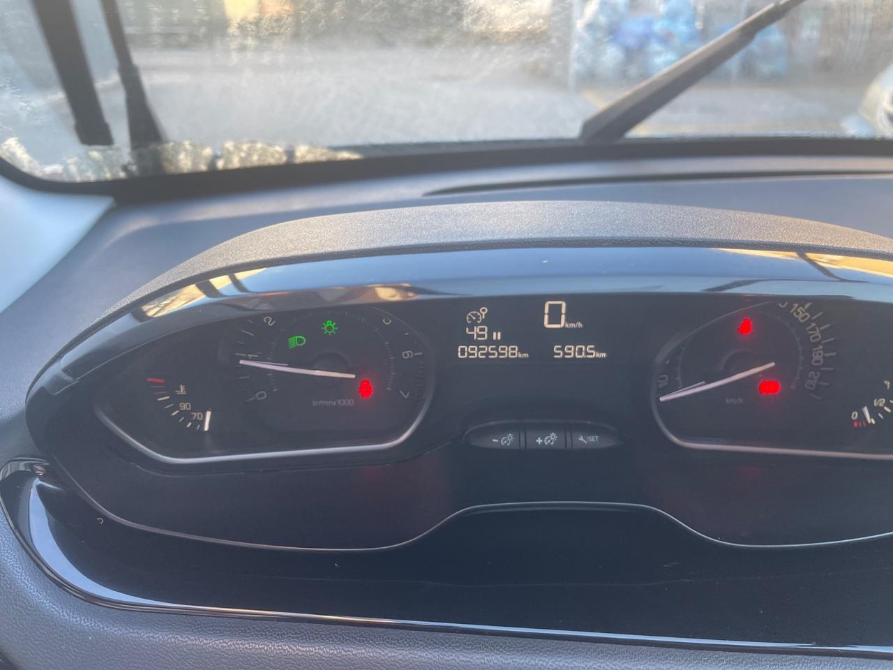 Peugeot 208 82 5 porte Allure SI NEOPATENTATI