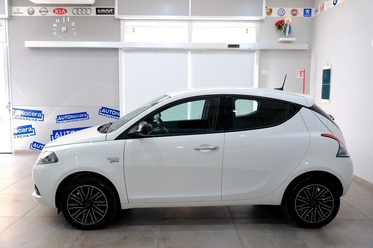 Lancia Ypsilon 1.0 HYBRID 70cv GOLD - 5° POSTO
