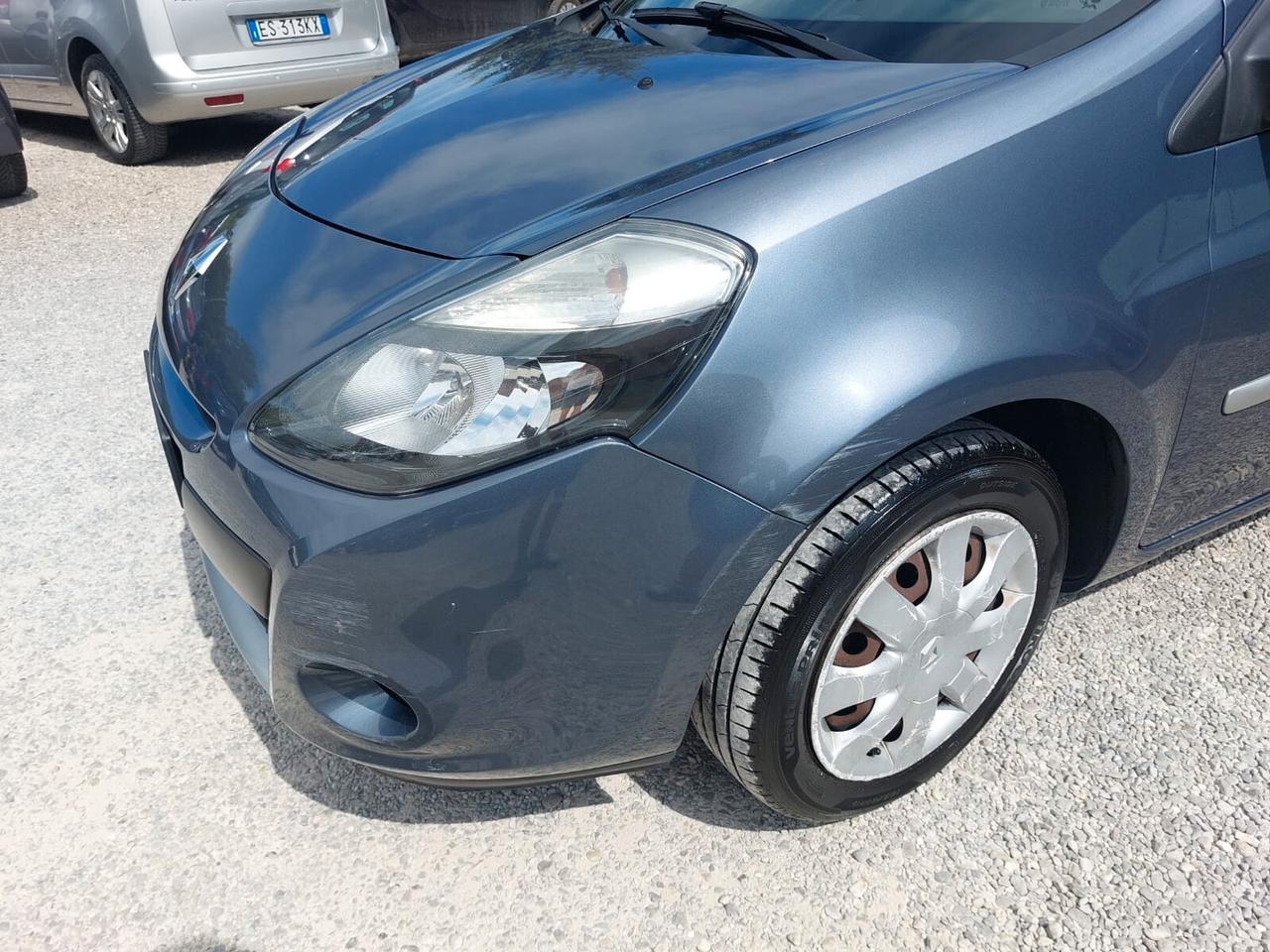 Renault Clio 1.2 16V 5 porte TOM TOM UNICO PROP