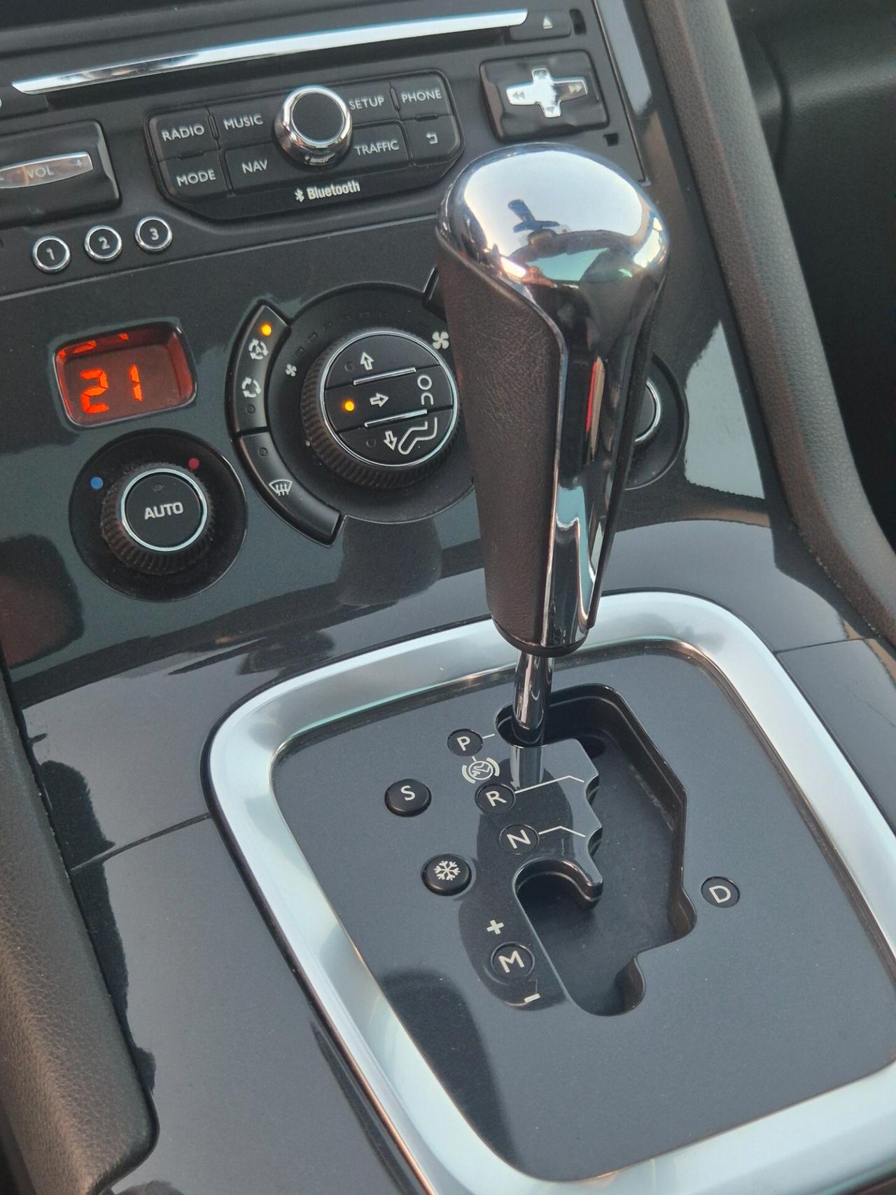 Peugeot 5008 1.6 HDi 120 EAT6 Allure 7 POSTI