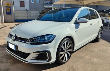 Volkswagen Golf GTE 1.4 TSI Hybrid PLUG-IN DSG 204CV