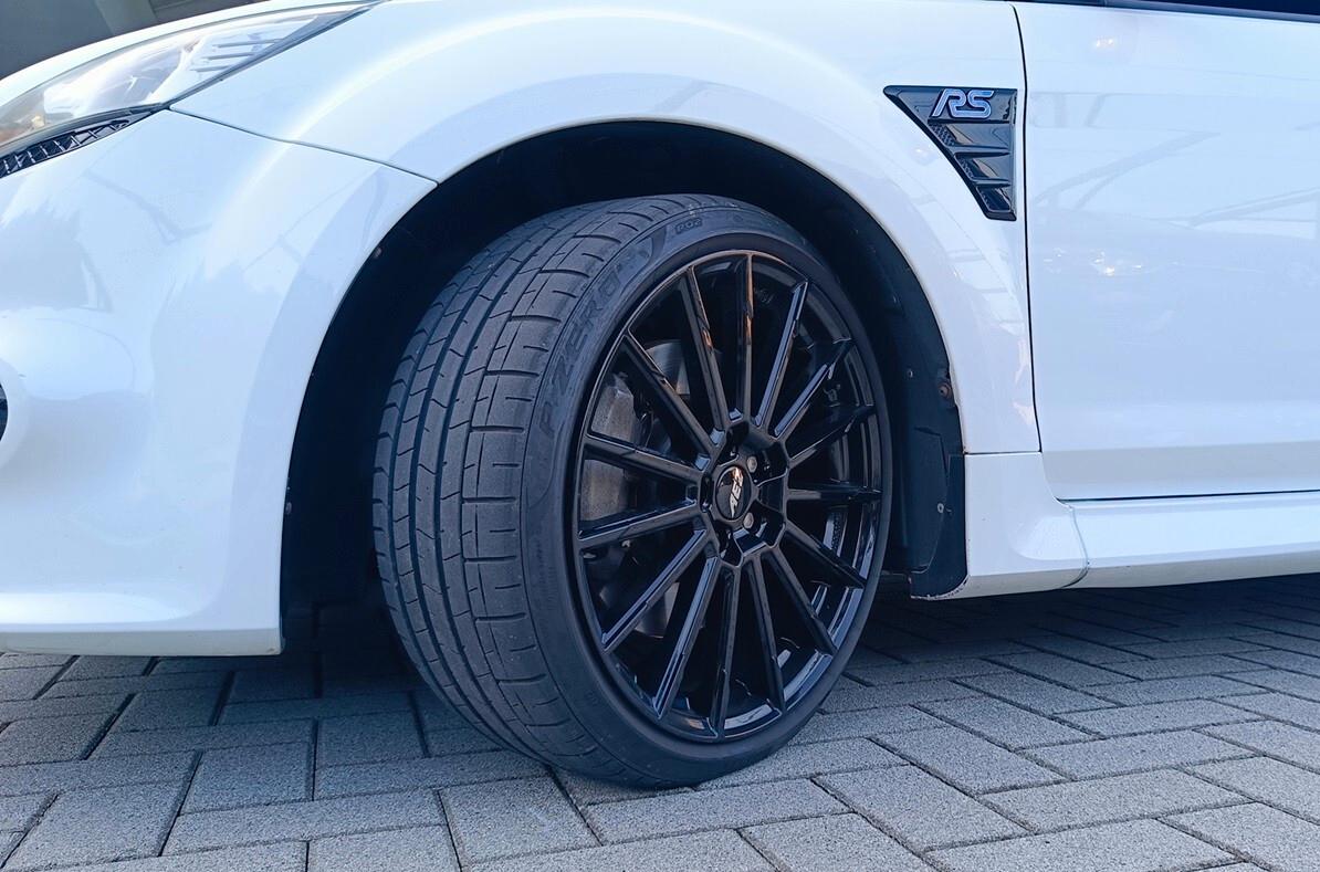 Ford Focus 2.5T (305CV) 3p. RS