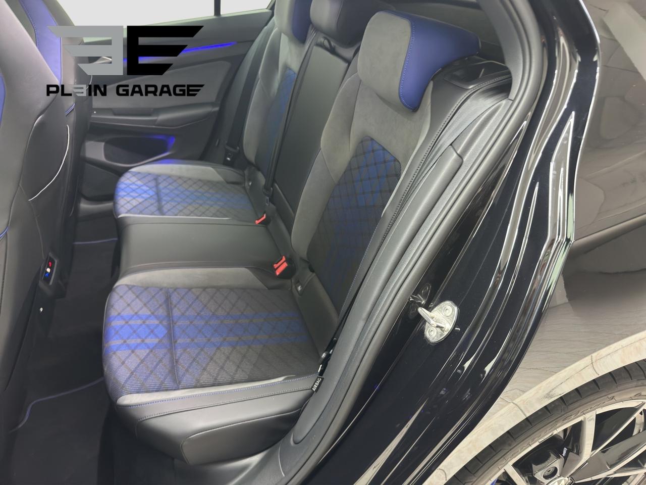 Volkswagen Golf 2.0 TSI R DSG 4Motion Akrapovic