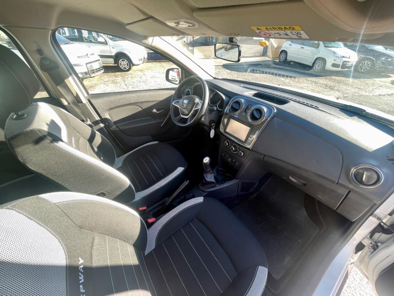 Dacia Logan MCV Stepway 1.5 dCi 90CV NAVI