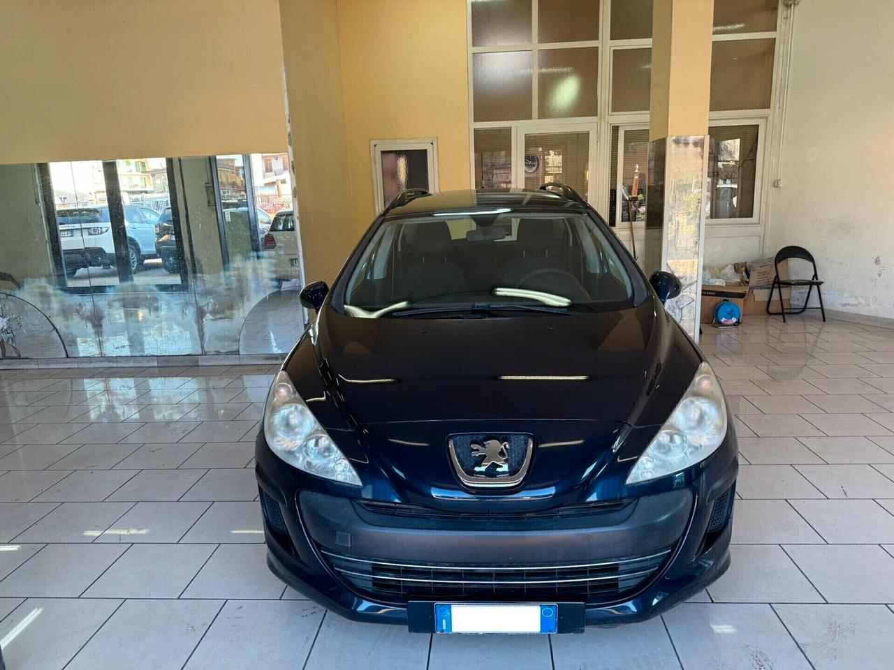 Peugeot 308 1.6 HDI 90 cavalli S. W.