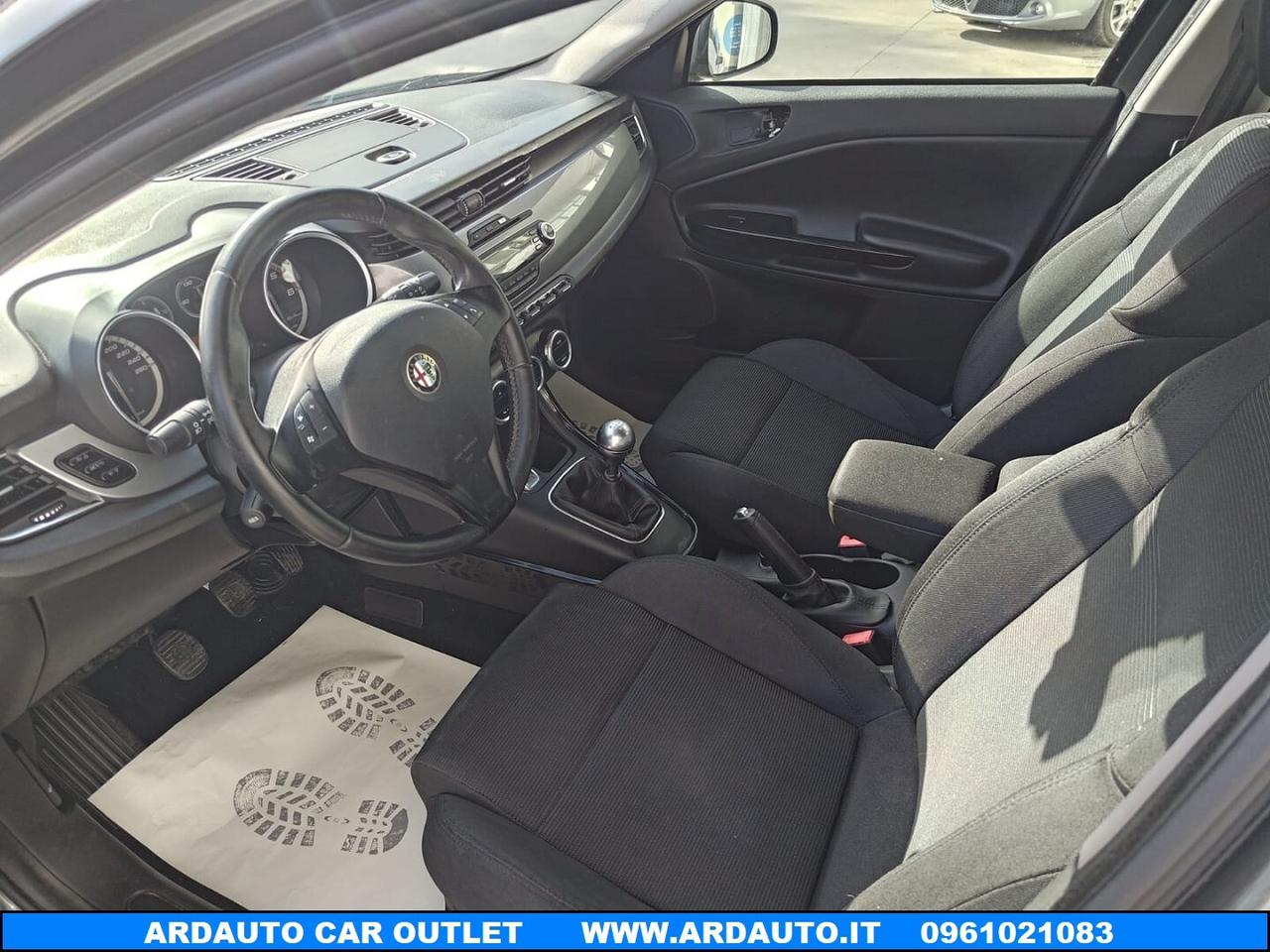 Alfa R. Giulietta 2.0 Jtdm Distinctive 140 cv