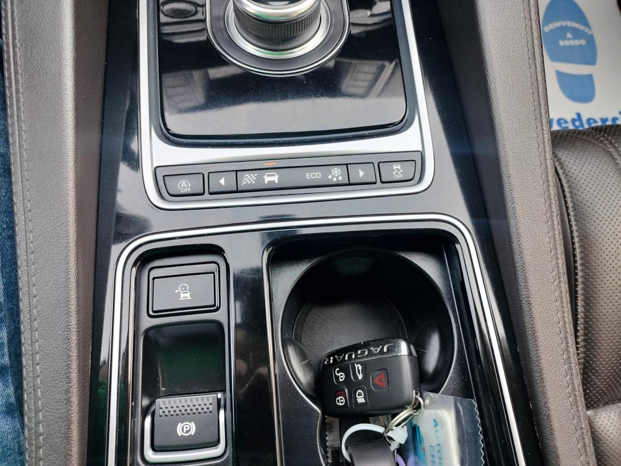 Jaguar F-Pace 2.0 D 180 CV AWD aut. Prestige