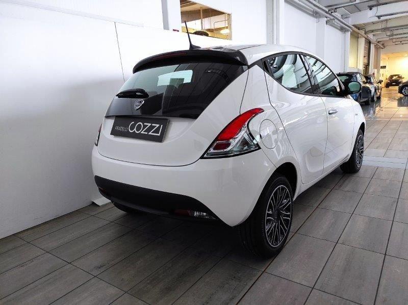 Lancia Ypsilon 3ª serie 1.0 FireFly 5 porte S&S Hybrid Oro