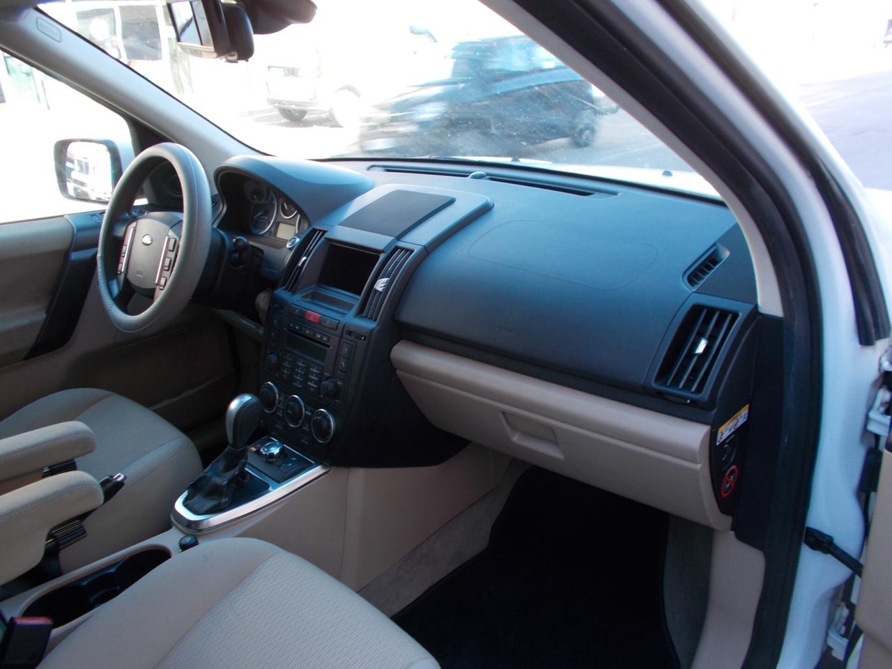Land Rover Freelander 2.2 SD4 S.W. SE