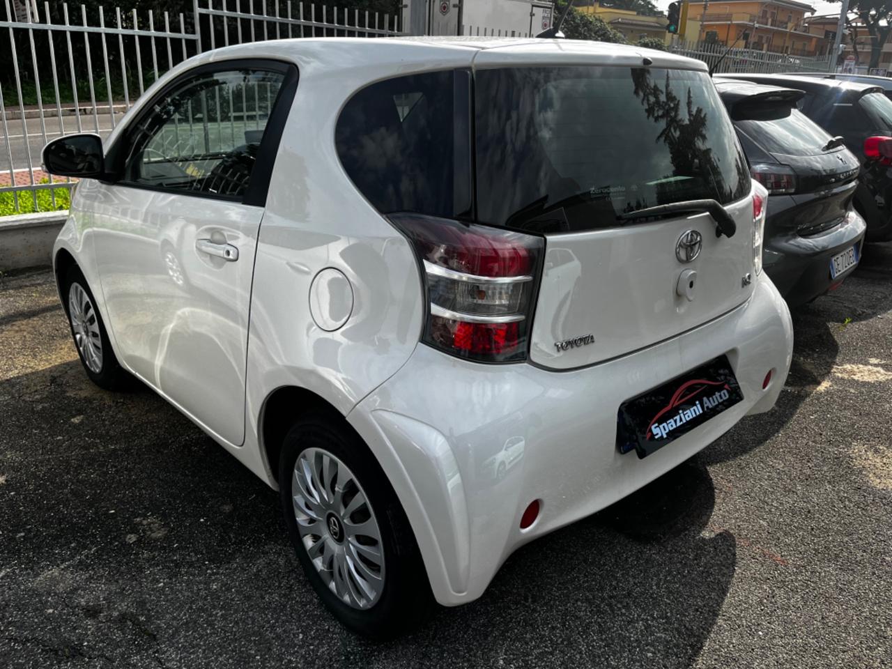 Toyota iQ 1.0 Sol