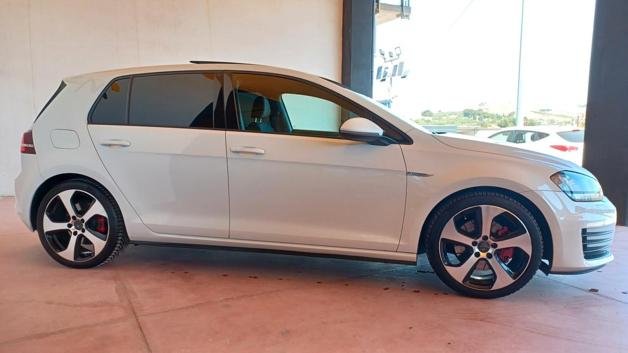 Volkswagen Golf Business GTD 2.0 TDI 5p. 4 Free BlueMotion Tech.
