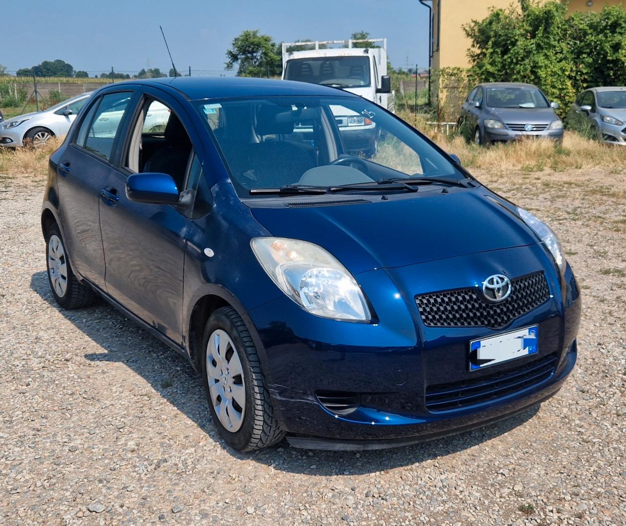 Toyota Yaris 1.0 5 porte Sol