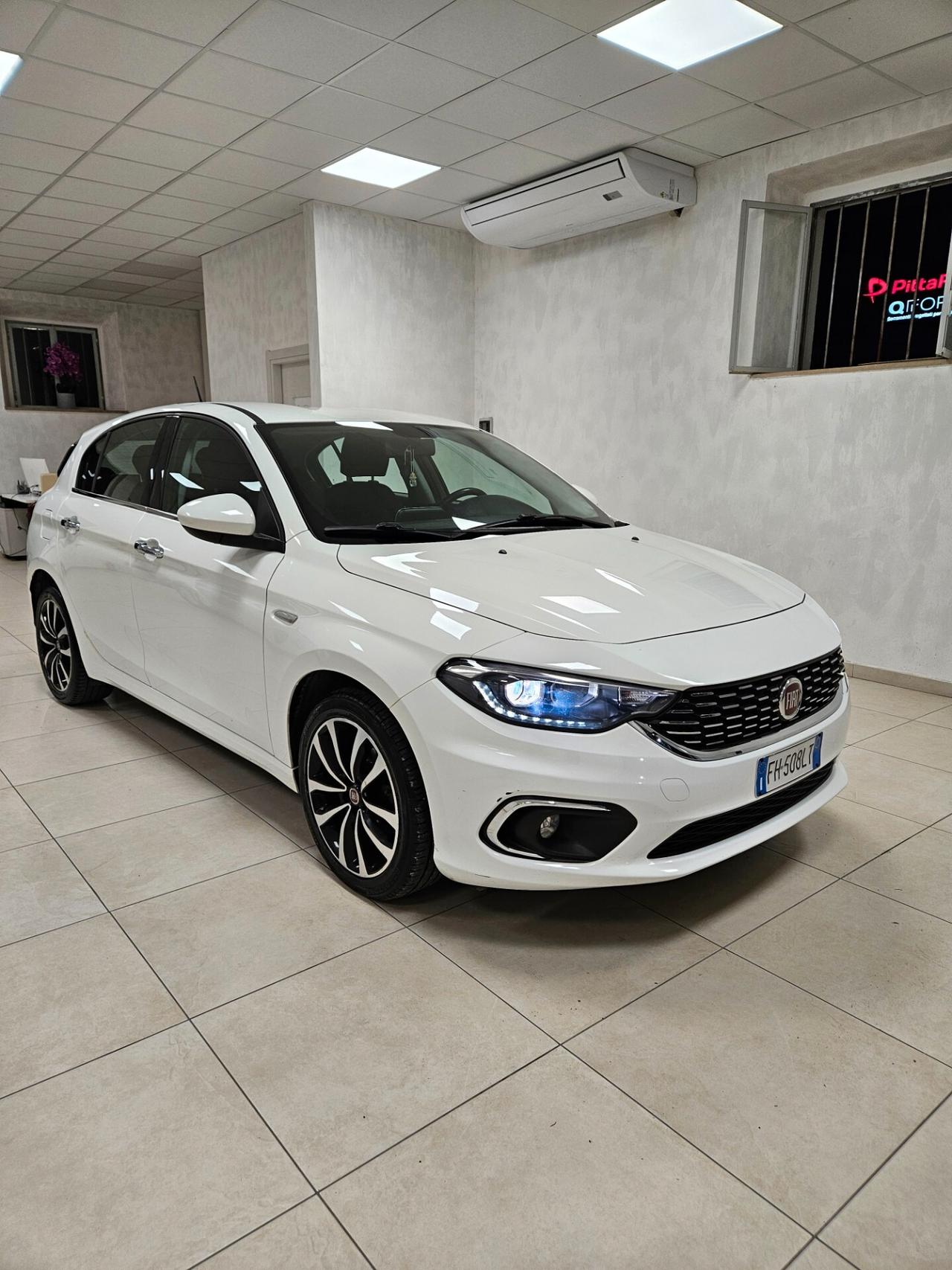 Fiat Tipo 1.6 Mjt S&S 5 porte Lounge