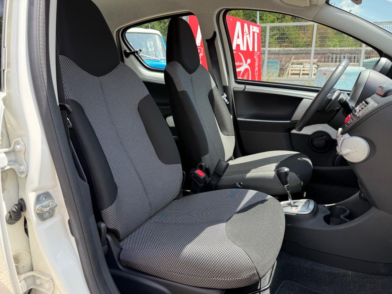 Toyota Aygo 1.0 12V VVT-i 5P Tobasco MMT