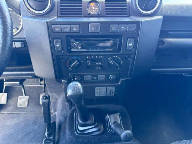 LAND ROVER Defender 90 2.4 TD4 Station Wagon SE ITALIANO VETTURA