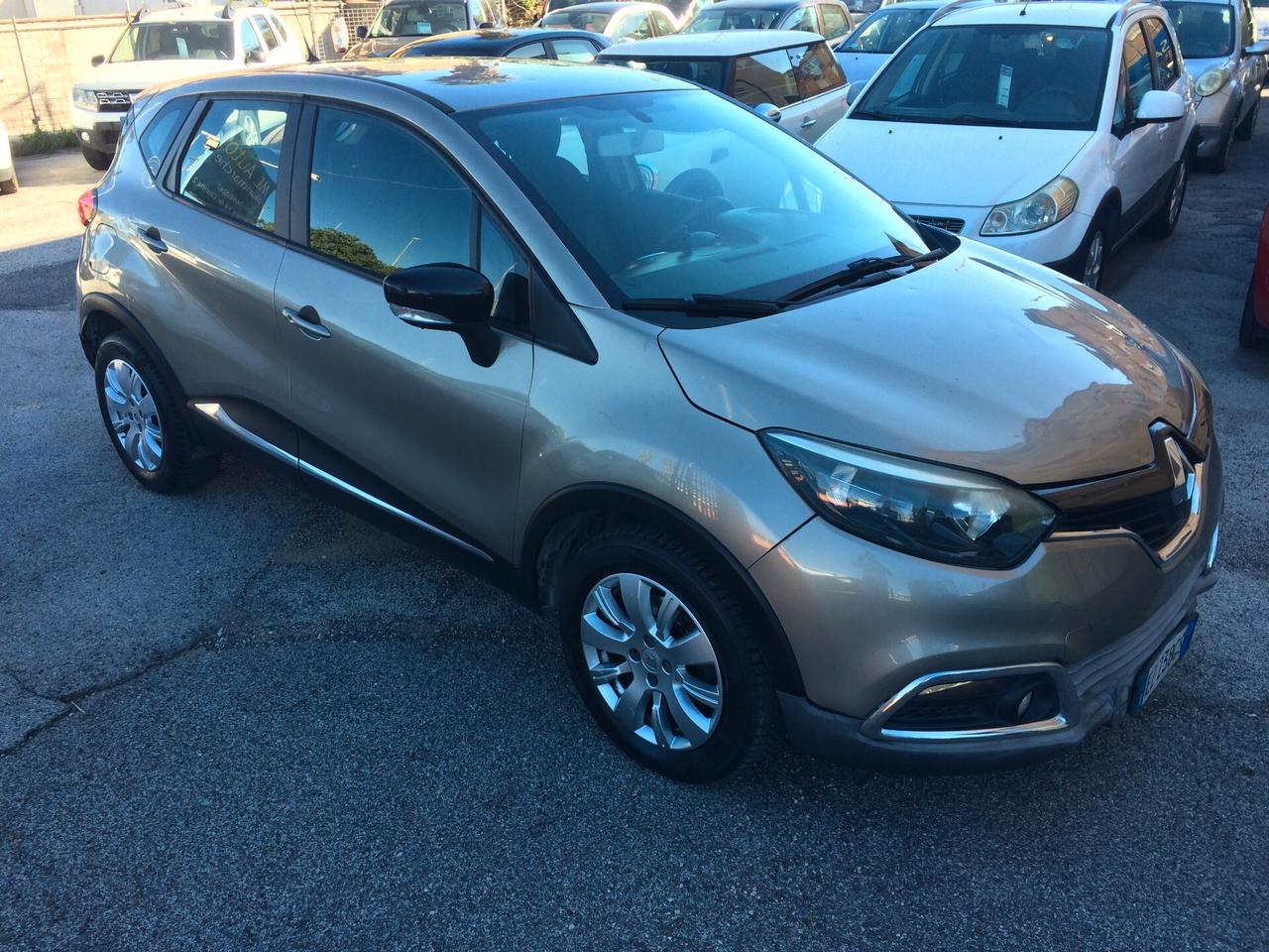 2015 Renault Captur 1.5 dCi 8V 90 CV Start&Stop Live per neopatentati !!