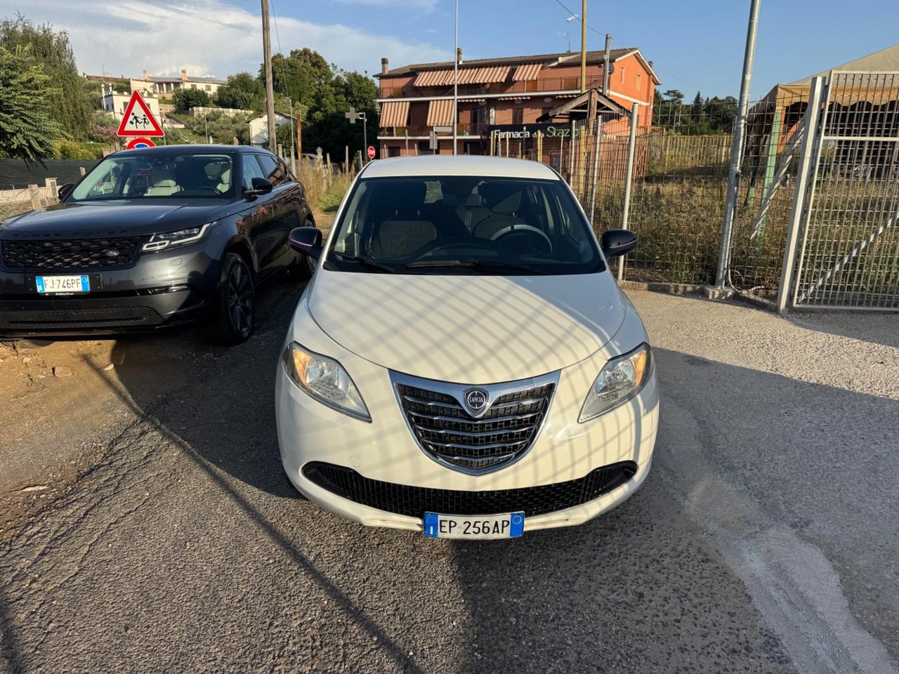 Lancia Ypsilon 1.2 69 CV 5 porte GPL Ecochic Silver