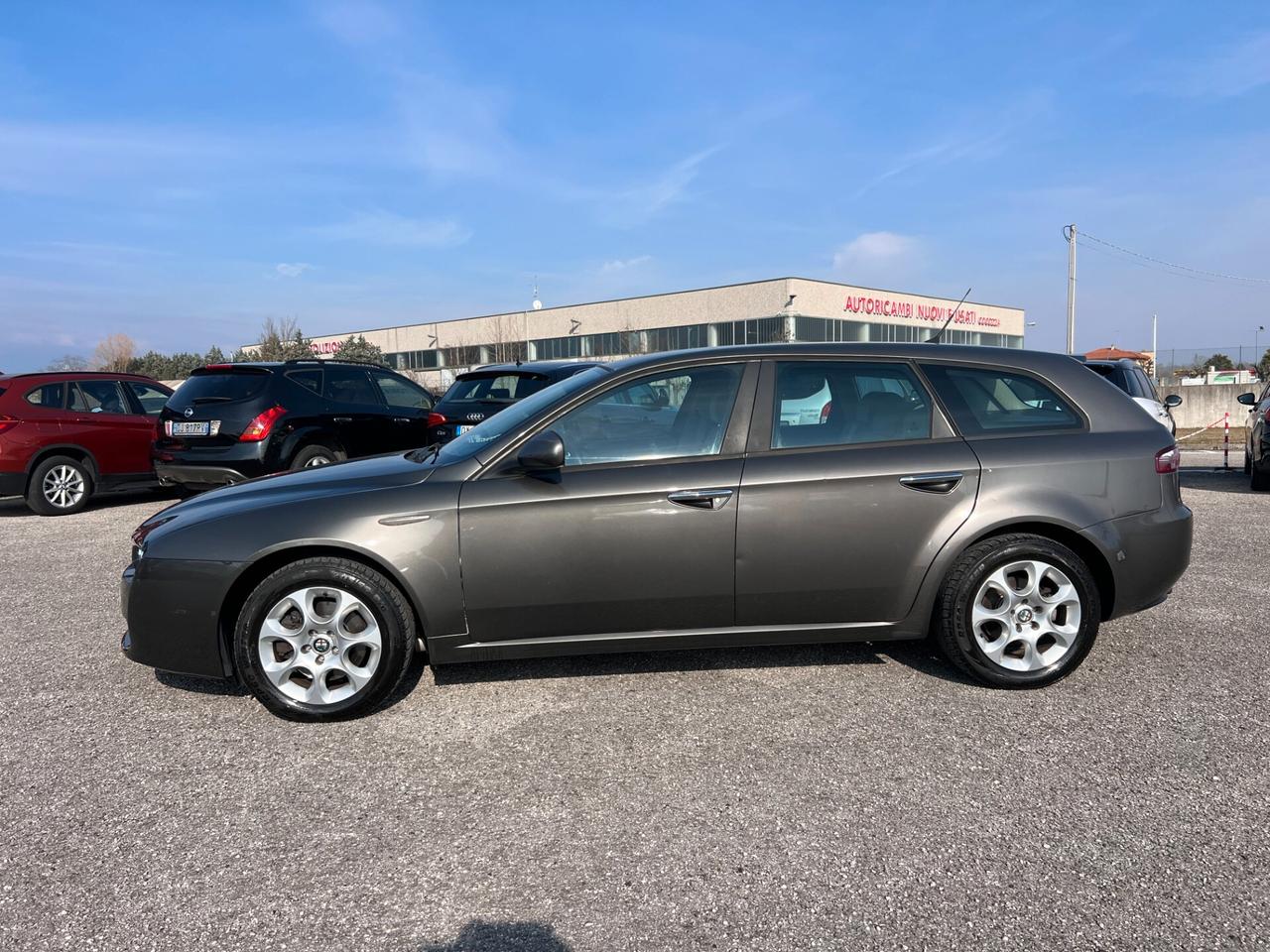 Alfa Romeo 159 1.9 JTDm 16V Sportwagon Distinctive