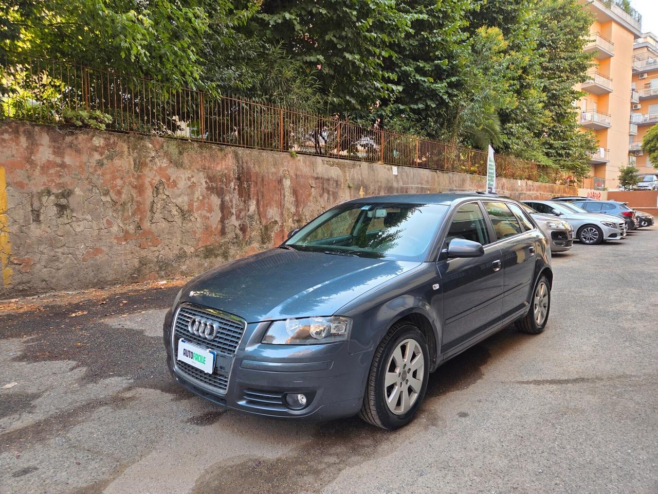 Audi A3 1.6 Ambition 102cv - UNIPRO