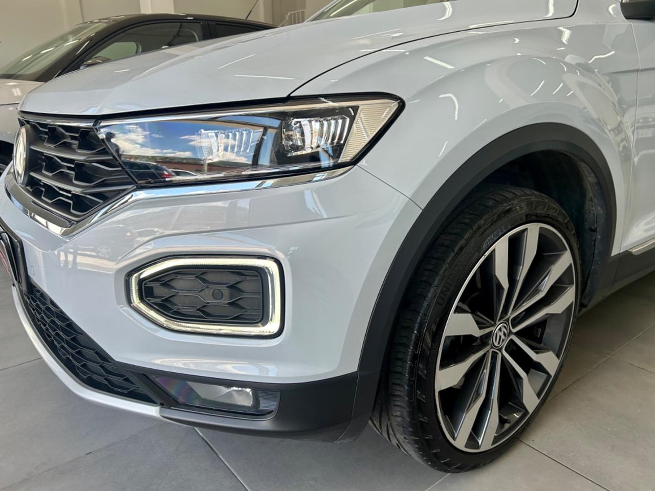 VW T-Roc FULL OPTIONAL finanziabile
