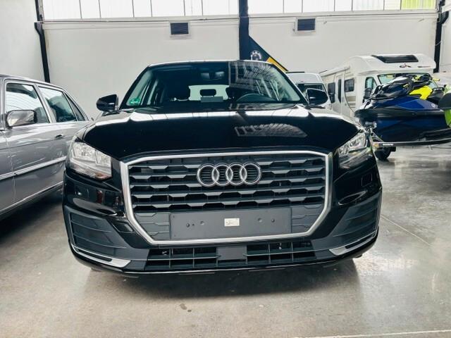Audi Q2 30 TFSI Business, PERMUTABILE