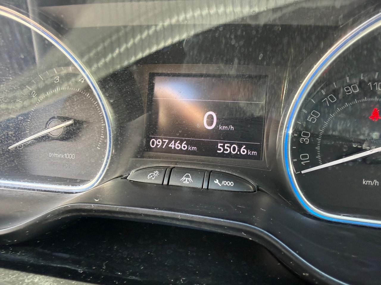 Peugeot 2008 1.2 VTi 82CV Allure