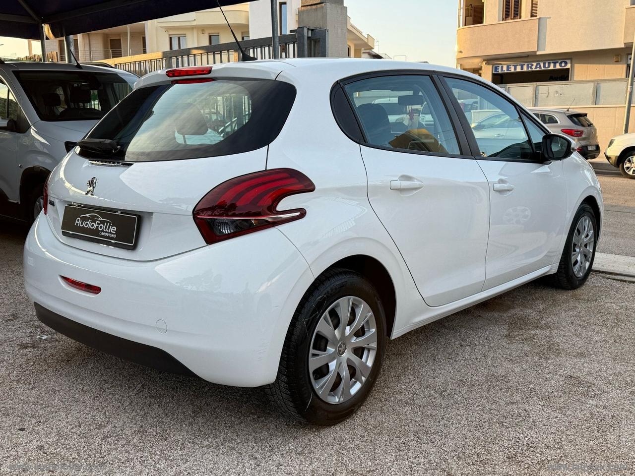 PEUGEOT 208 N1 BlueHDi 100 S&S 5p. Mix