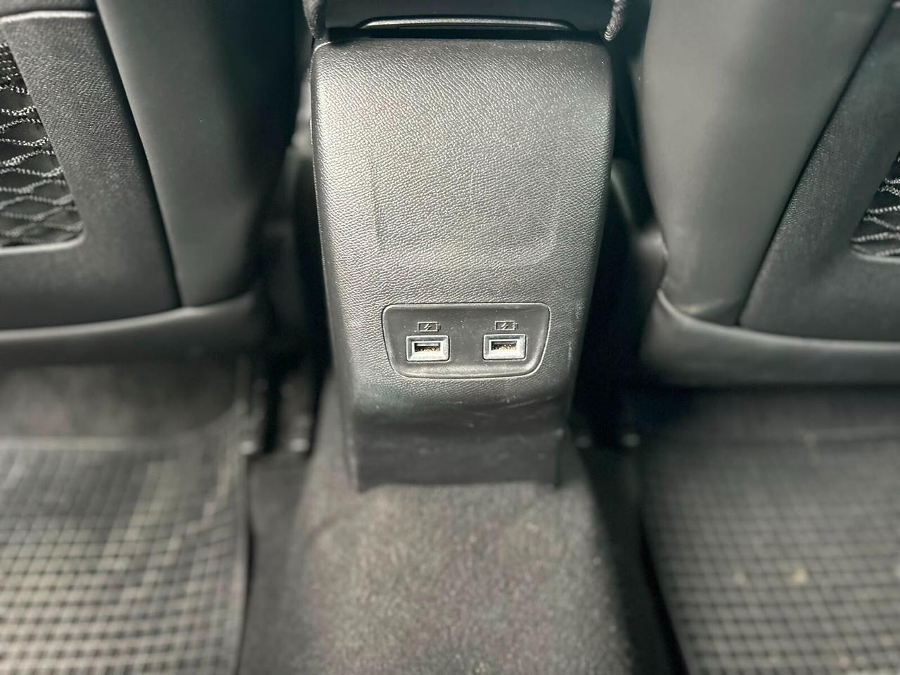Peugeot 208 GT