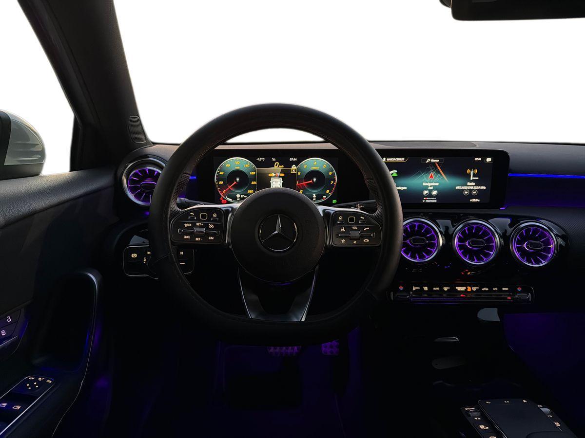 Mercedes-Benz A 180 Premium auto