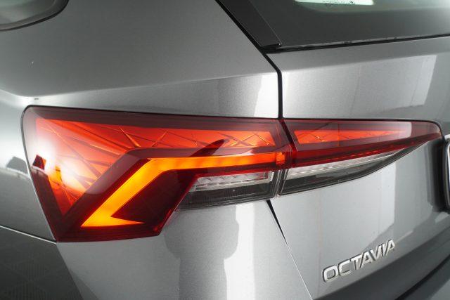 SKODA Octavia Octavia 2.0 TDI 150 CV DSG Wagon Executive