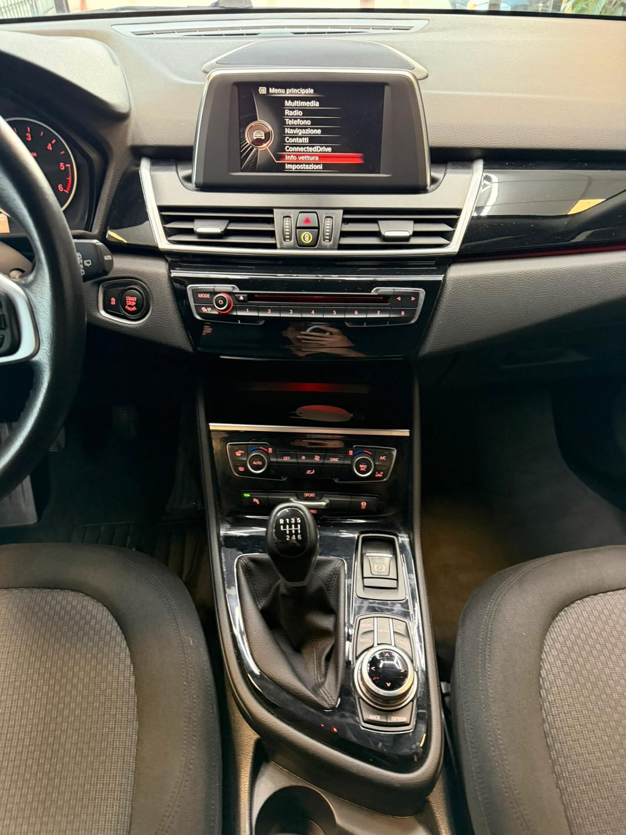 Bmw 2er Active Tourer 218d Advantage