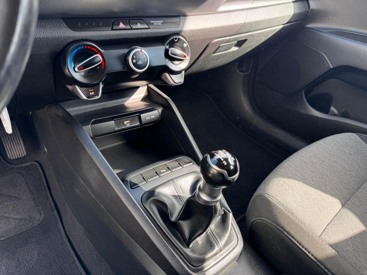 KIA STONIC 1.2 GPL URBAN AZIENDALE