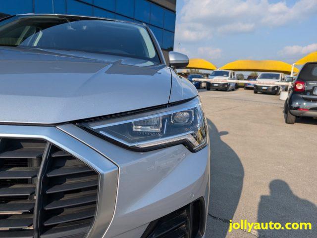 AUDI Q3 45 TFSI e S tronic Business Plug in Hybrid