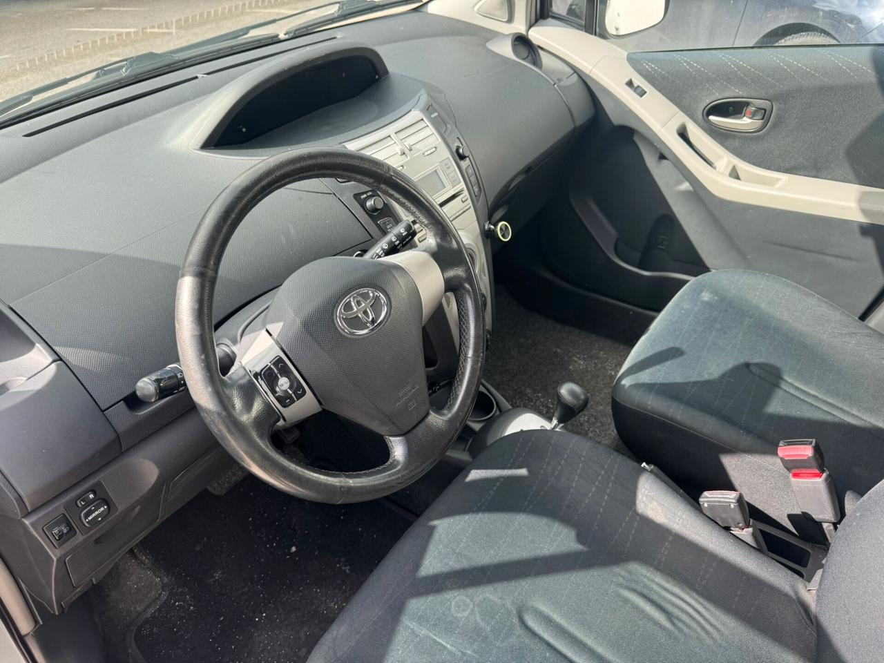 Toyota Yaris 1.4 D-4D Automatica 5 porte Sol