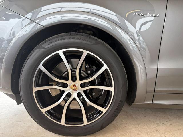 PORSCHE Cayenne Coupé 3.0 V6 S E-Hybrid ASSE POST. STERZ.-ACC